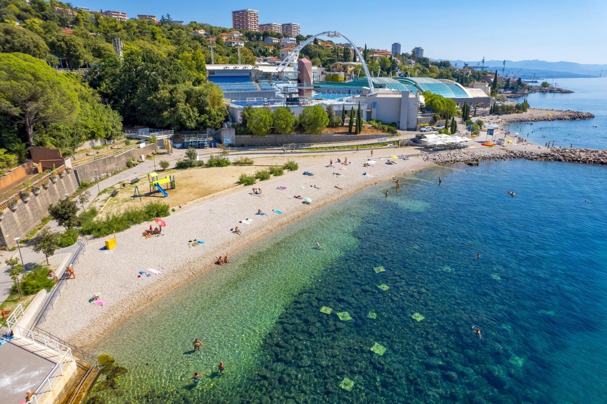 Apartments with a parking space Rijeka - 18146 Bagian luar foto